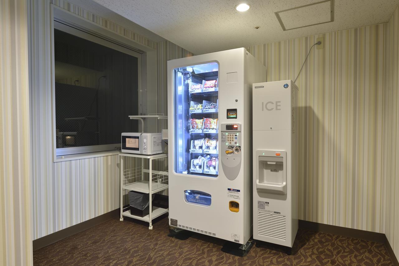 Hotel WBF Sapporo Odori Esterno foto
