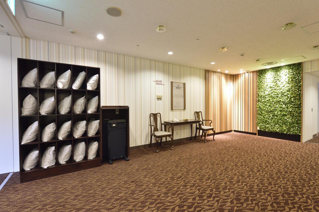 Hotel WBF Sapporo Odori Esterno foto
